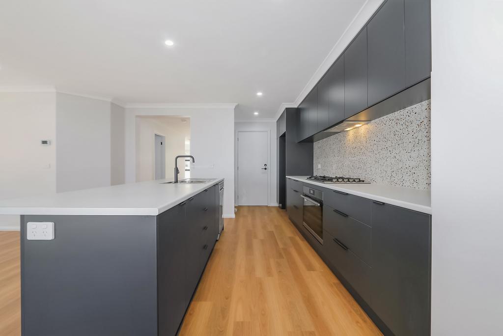 6 Selby St, Thurgoona, NSW 2640