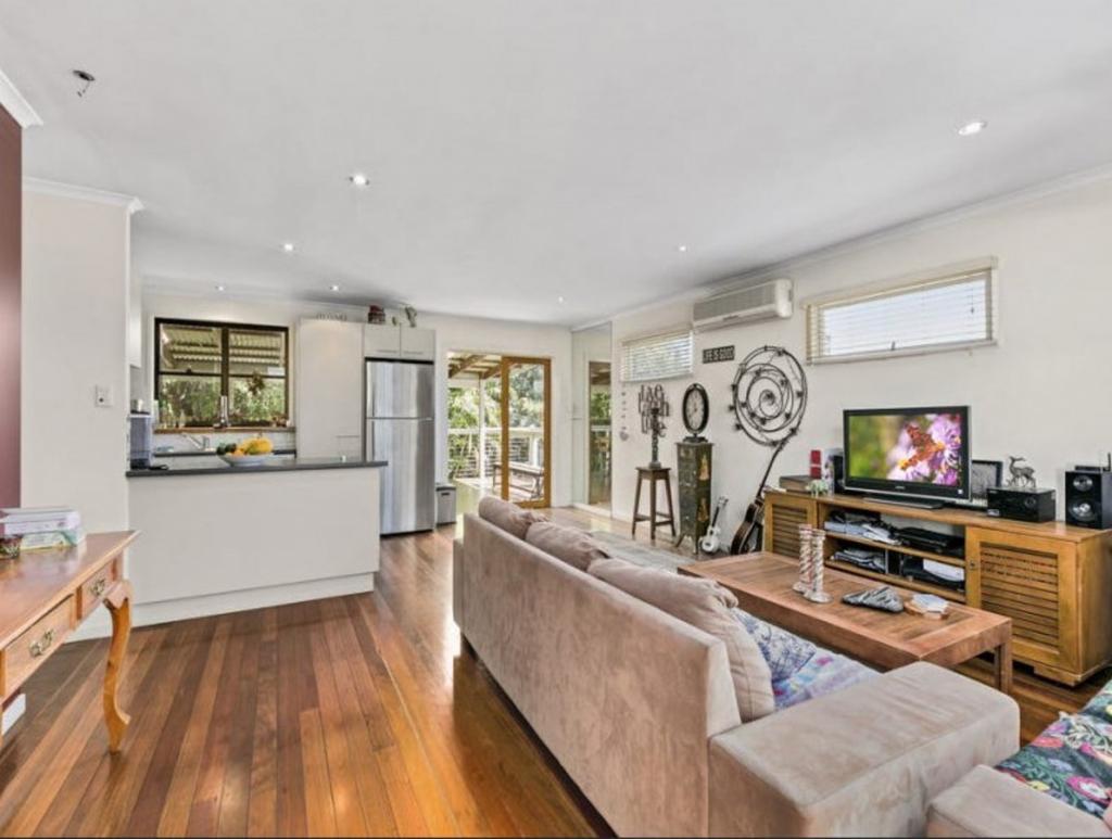 12 Nesbit St, Southport, QLD 4215