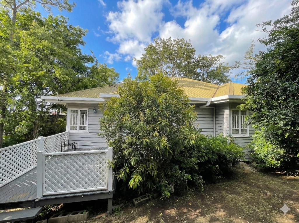 134 Stanley Tce, Taringa, QLD 4068