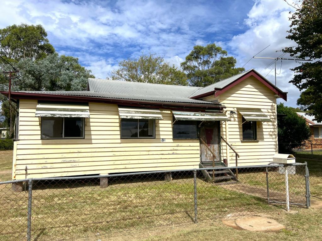 12 Gwen St, Kingaroy, QLD 4610