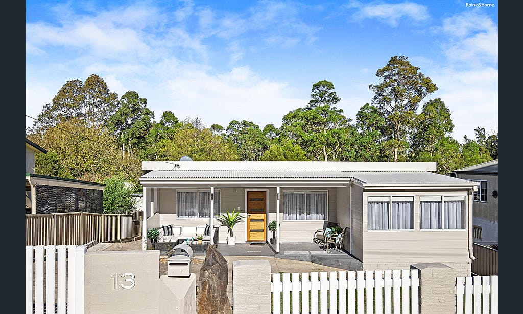 13 Beauty Cres, Surfside, NSW 2536