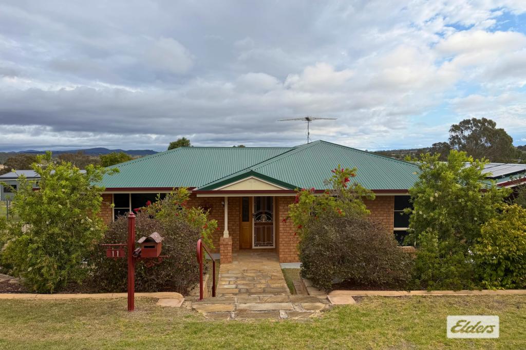 11 WILLIAM CRAIG DR, ROSENTHAL HEIGHTS, QLD 4370