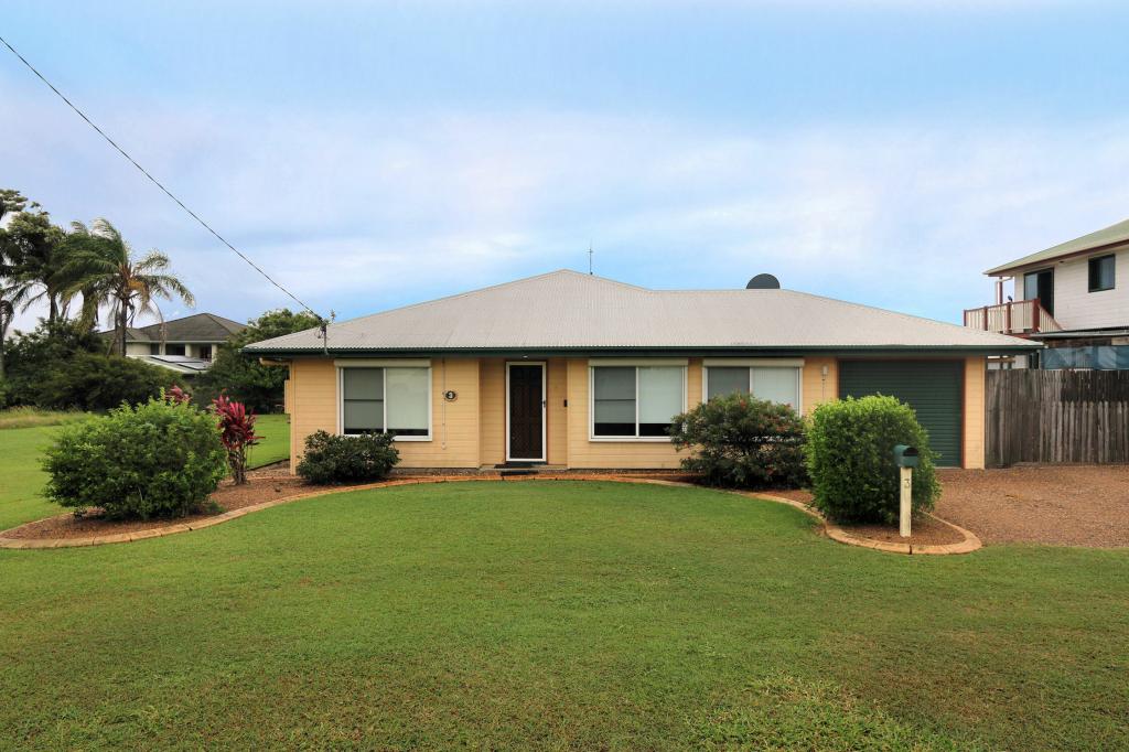 3 MCGOWAN ST, BURNETT HEADS, QLD 4670