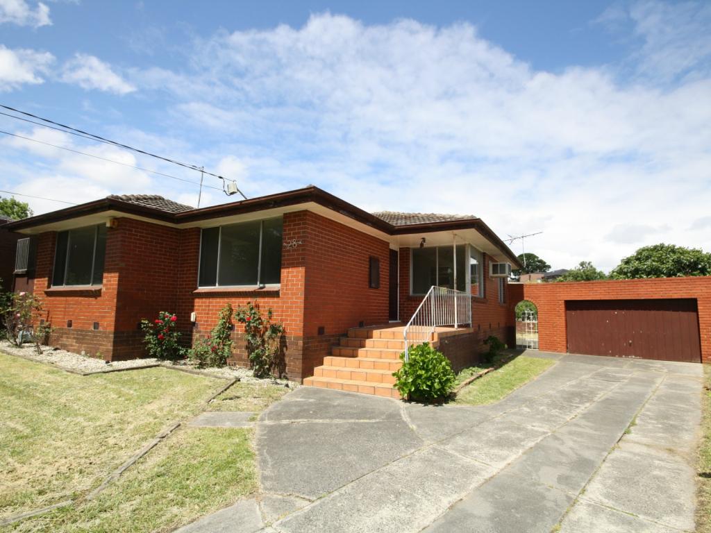 28 MONASH CRES, CLAYTON SOUTH, VIC 3169