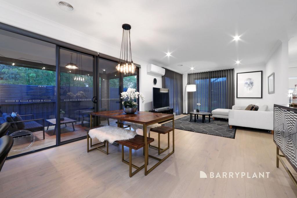 16 Laurina Cl, Lysterfield, VIC 3156