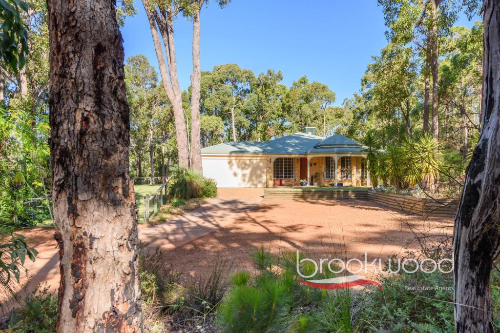 955 Gill St, Mundaring, WA 6073