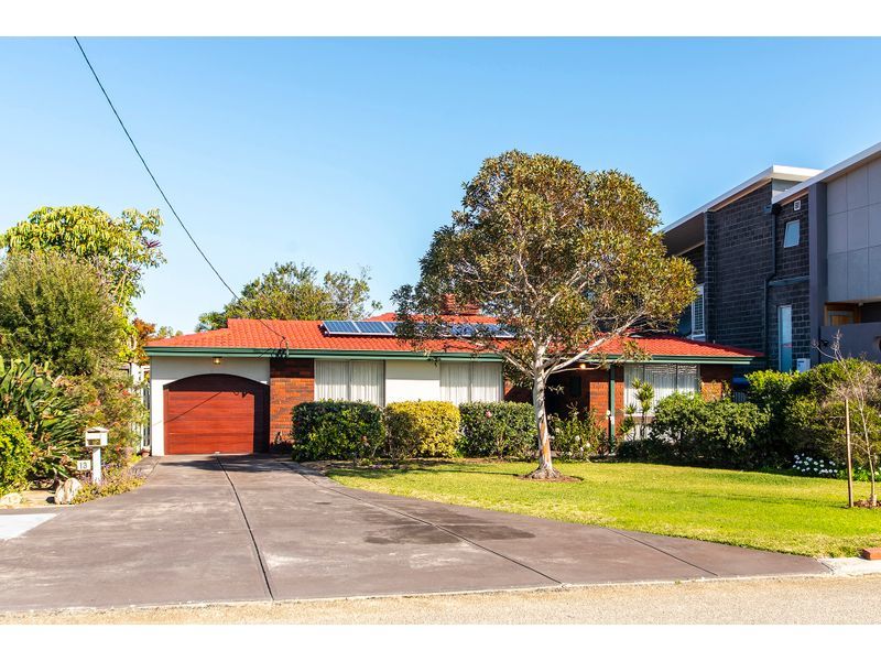 13 Laurence Rd, Innaloo, WA 6018