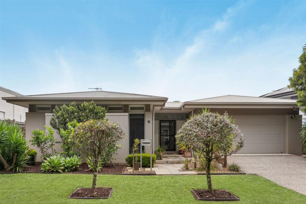16 Torrens Cres, Wakerley, QLD 4154