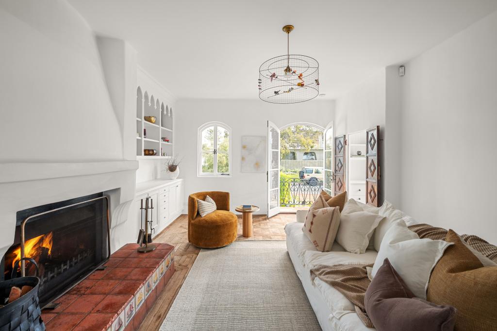 12 Torrens St, Cottesloe, WA 6011