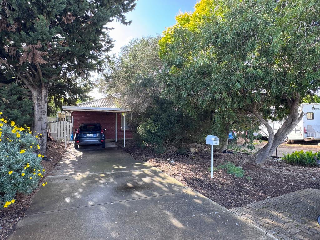 52 Bordeaux Dr, Woodcroft, SA 5162