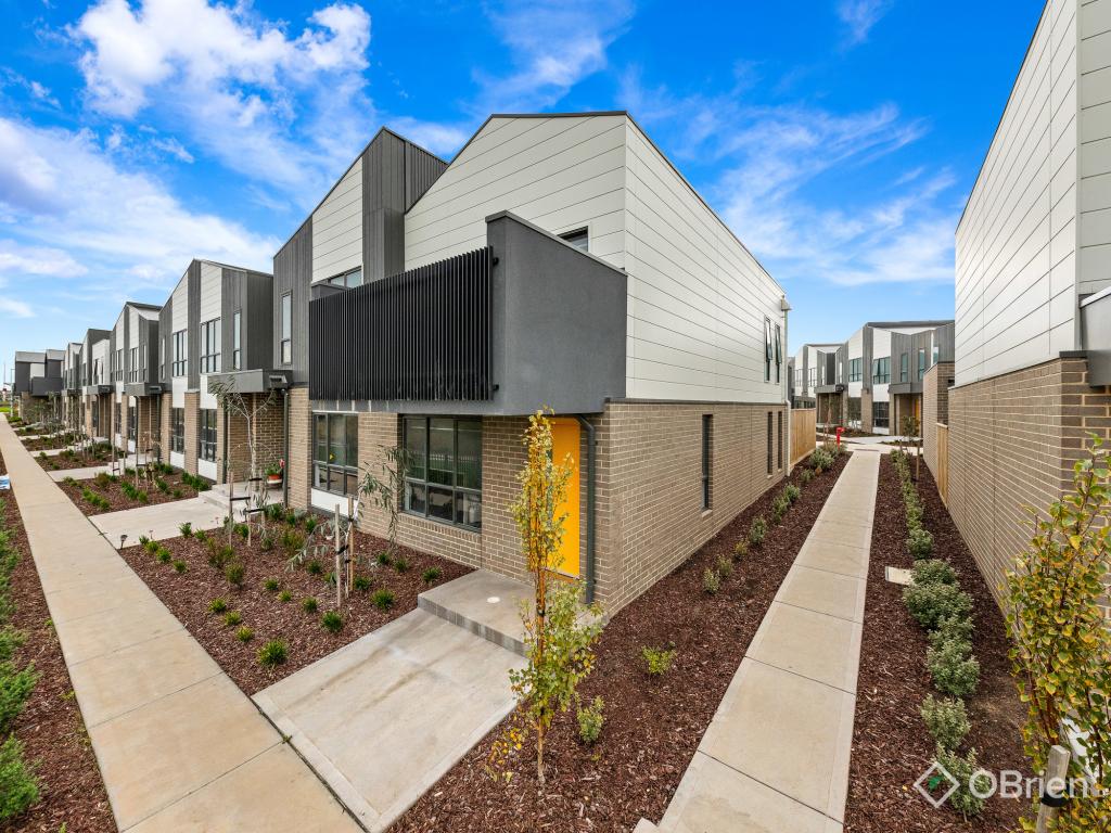 10 DELOSPERMA MEWS, CLYDE, VIC 3978