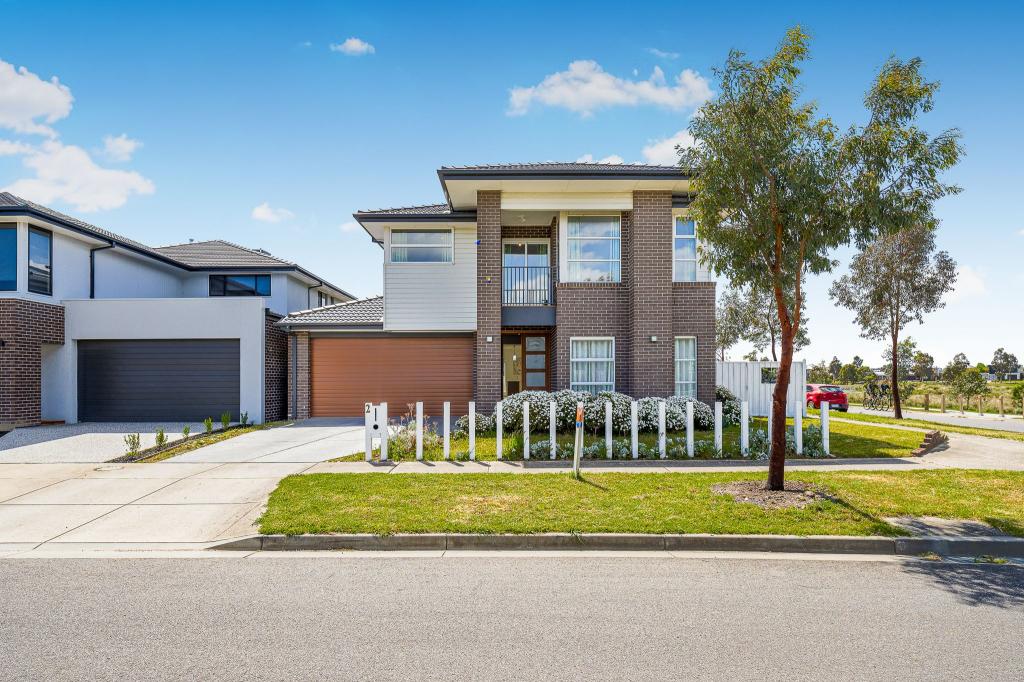 2 Dapple Cres, Clyde North, VIC 3978