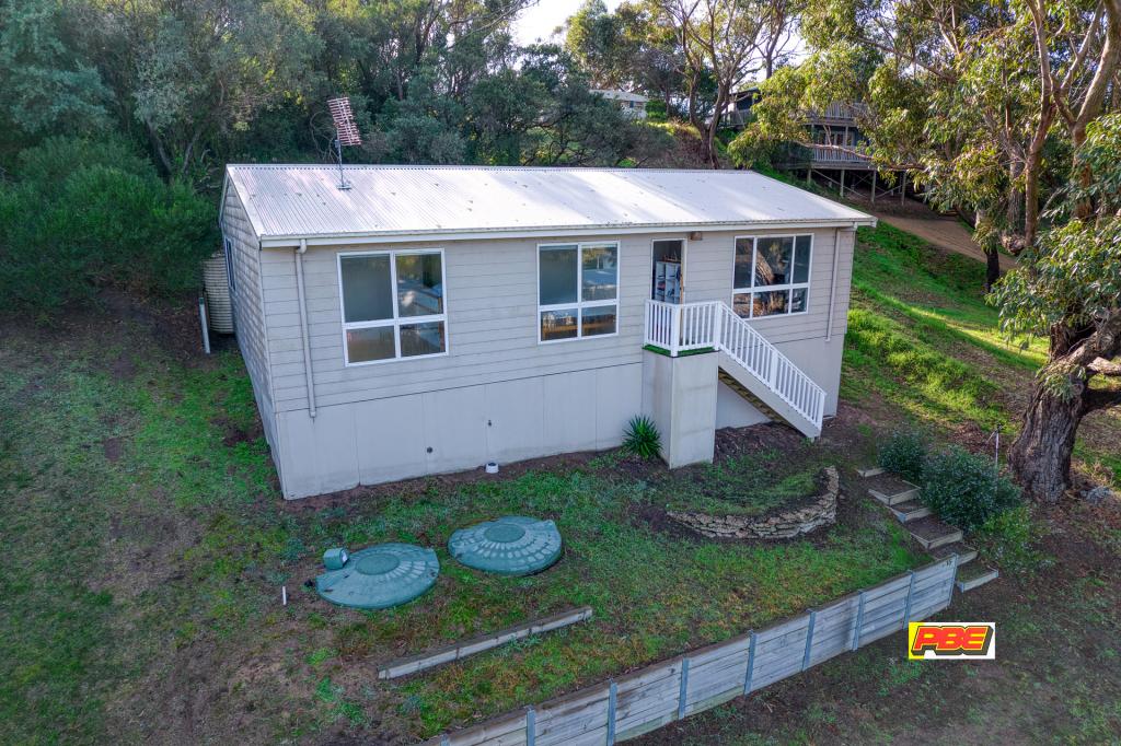 15 Crichton Cres, Venus Bay, VIC 3956