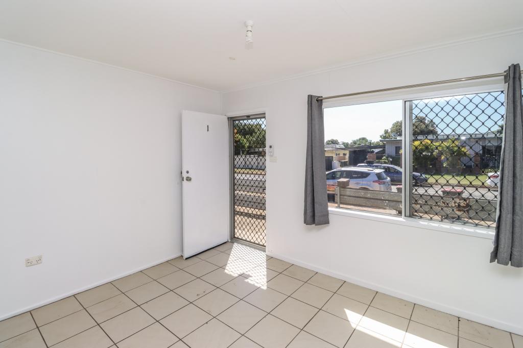1/10 Daphne Ave, Mornington, QLD 4825