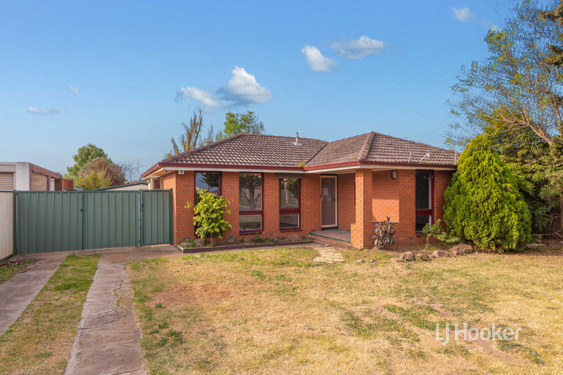 62 Feathertop Dr, Wyndham Vale, VIC 3024
