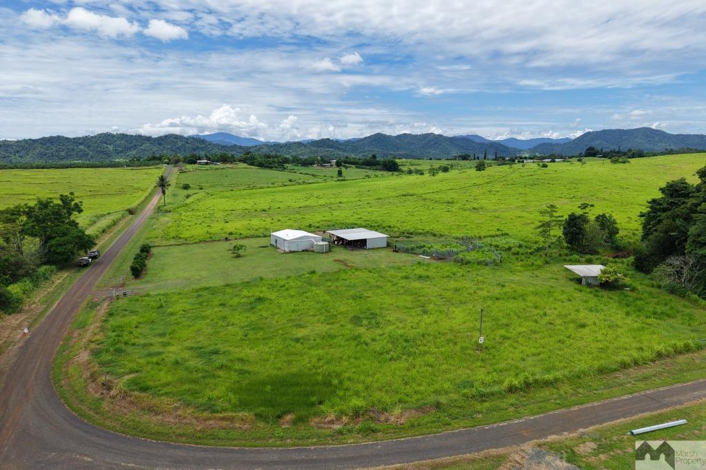 51 Booth Rd, Utchee Creek, QLD 4871