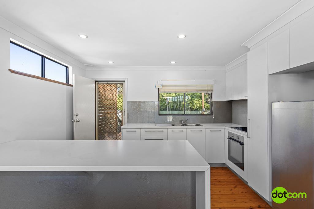 32 Middlesex Ave, Gorokan, NSW 2263