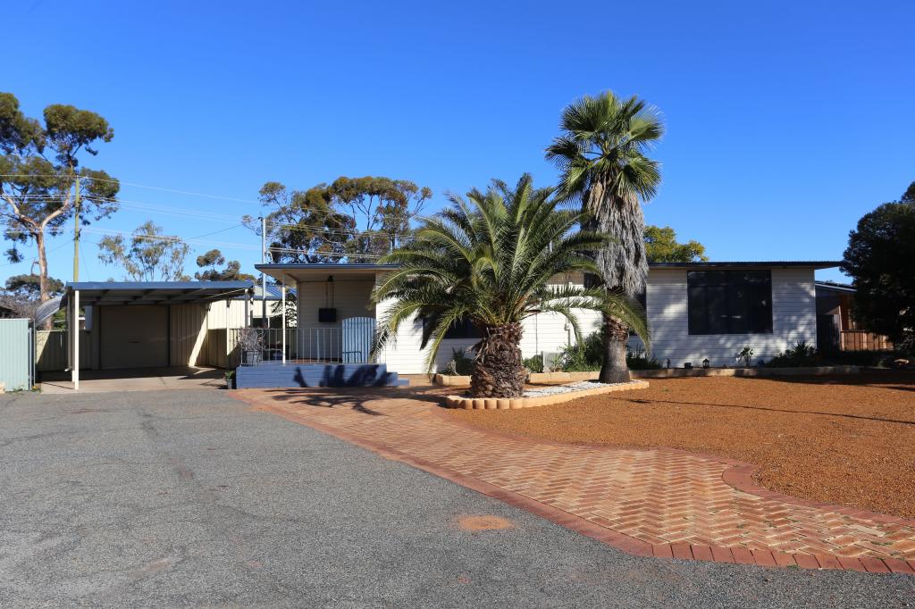 72 Saltbush Rd, Kambalda West, WA 6442