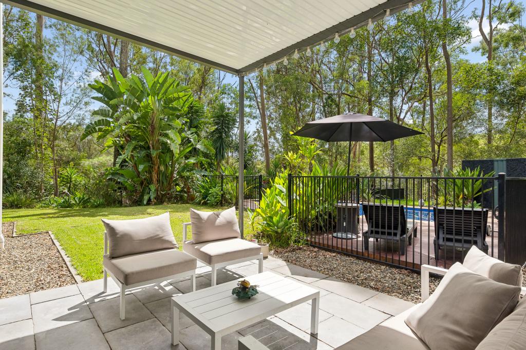 858 Clear Mountain Rd, Cashmere, QLD 4500