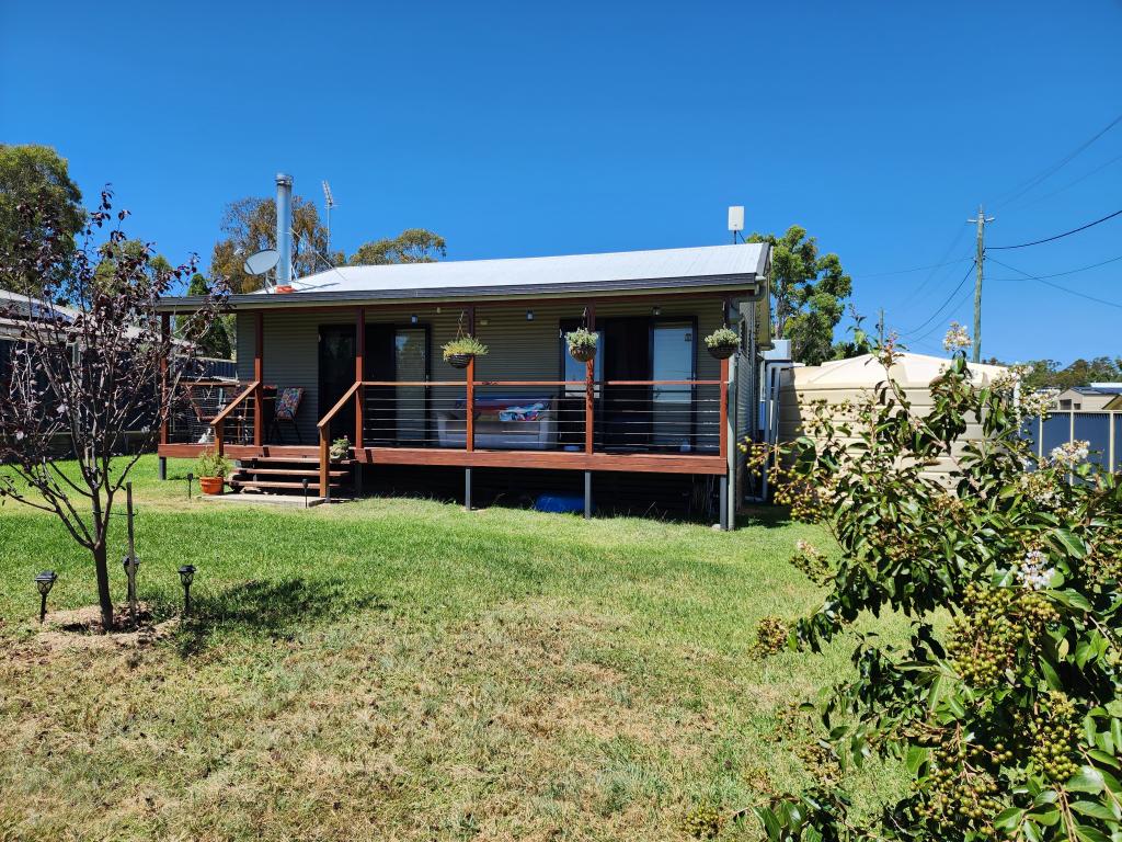 1 Sanderson Rd, Glen Aplin, QLD 4381