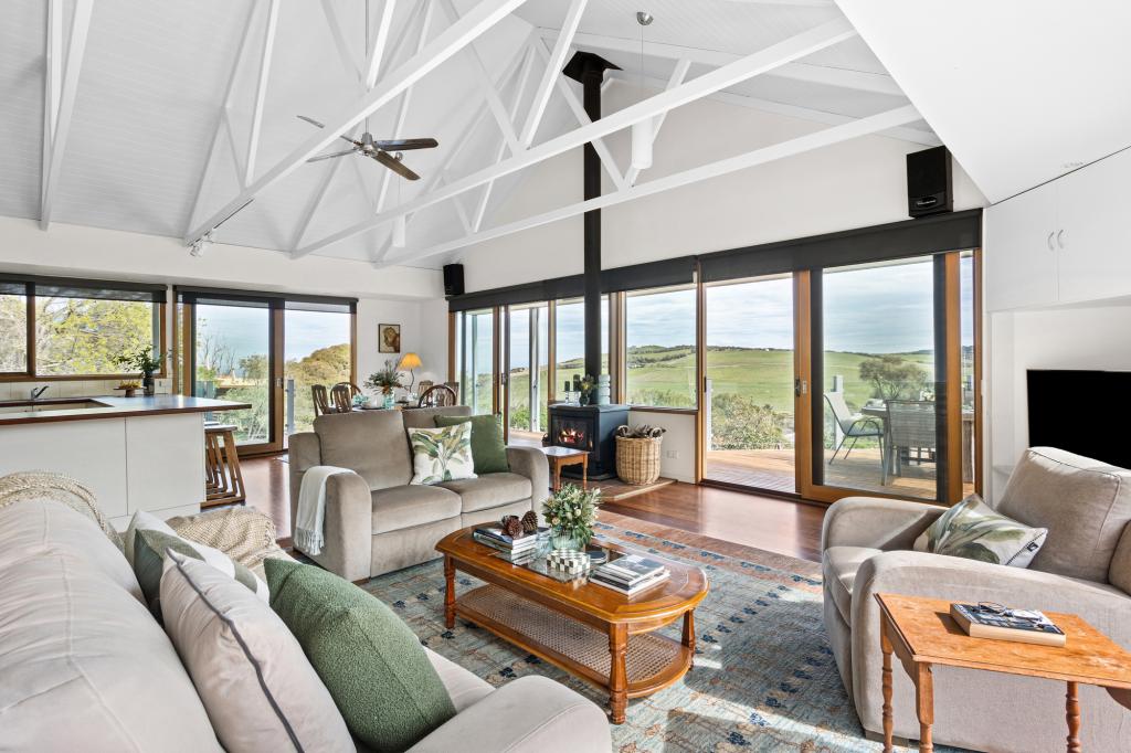 8 Glen Rd, Flinders, VIC 3929