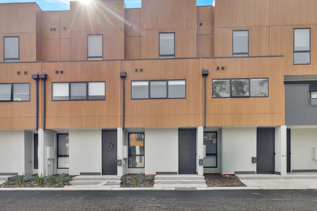 34 Cornerstone Cres, South Morang, VIC 3752