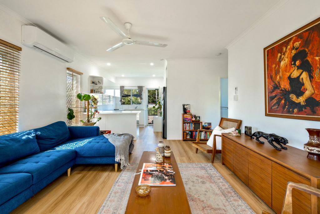 7/401-409 Mccoombe St, Mooroobool, QLD 4870