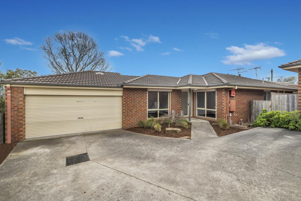 3/23 ALBERT RD, DROUIN, VIC 3818