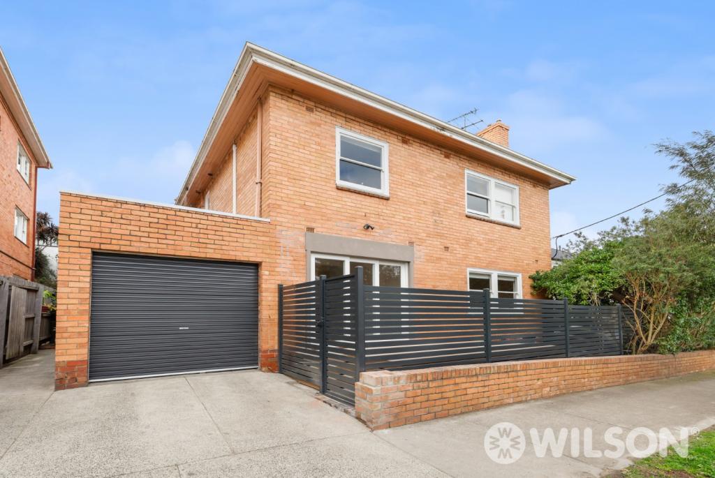 1/2 Raith Ct, St Kilda East, VIC 3183