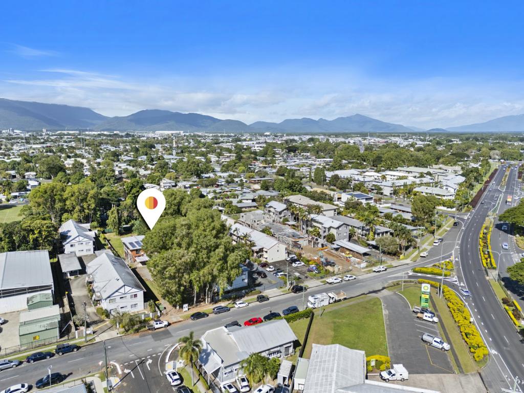 10 Mayers St, Manunda, QLD 4870