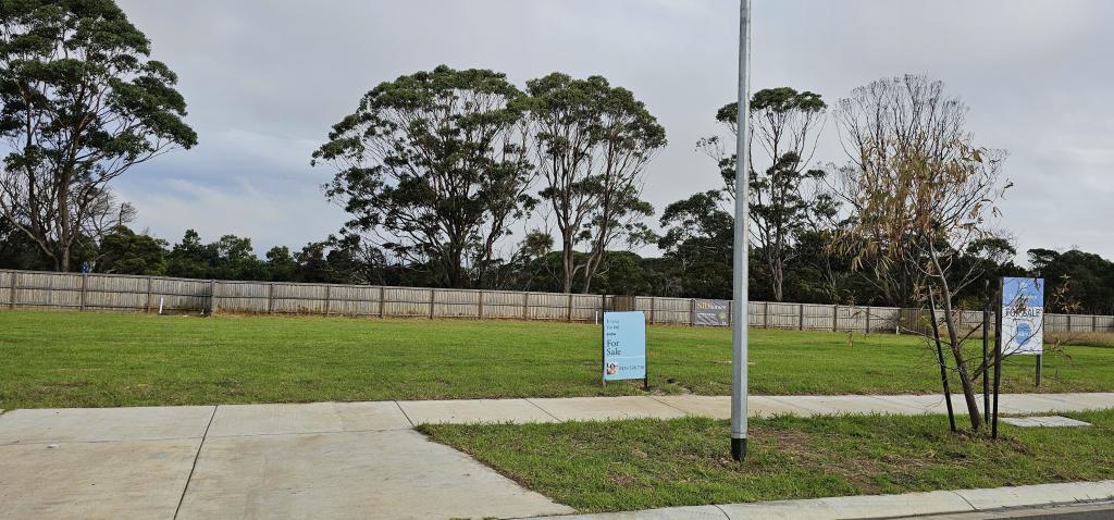 Lot 2/84 Pembrey Loop, Cowes, VIC 3922