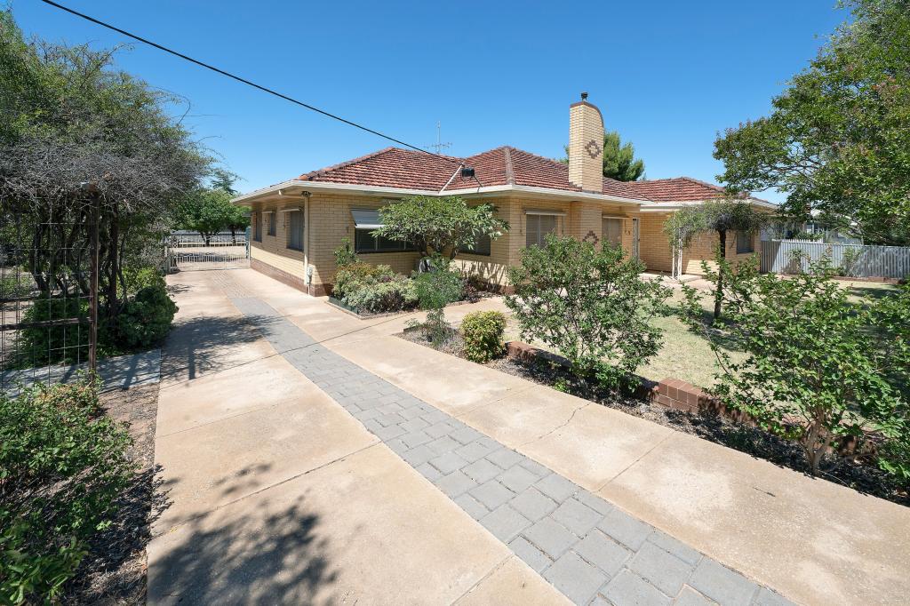 196 Best St, Sea Lake, VIC 3533