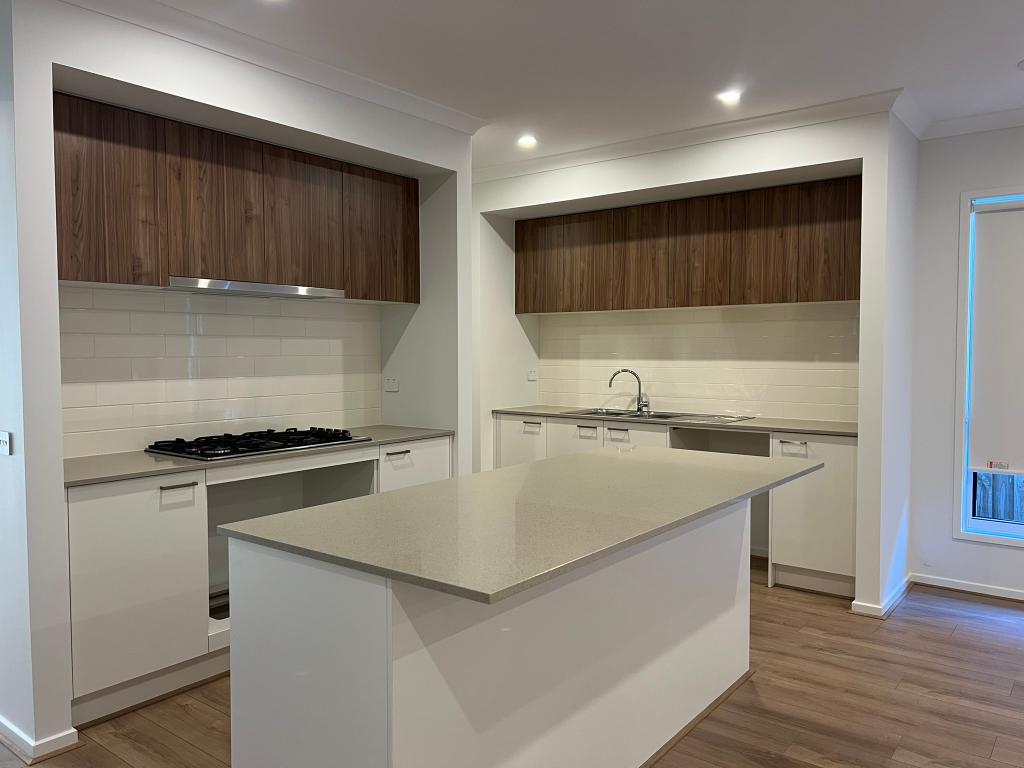 61 Montego Bvd, Sunbury, VIC 3429