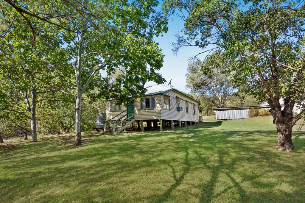 395 Dry Gully Rd, Mount Whitestone, QLD 4347