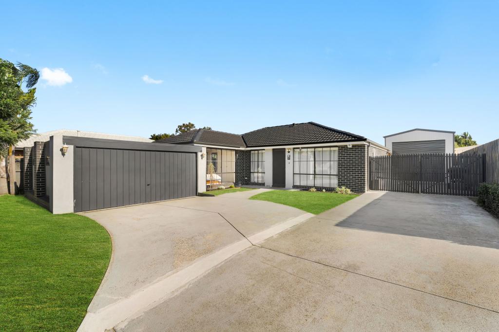 21 Lansell Dr, Cranbourne North, VIC 3977