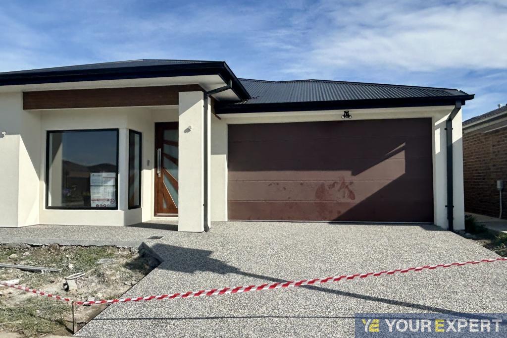 28 Vivace Ave, Clyde, VIC 3978