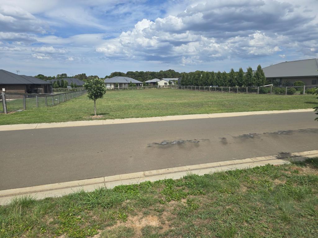48 Platypus Cct, Goulburn, NSW 2580