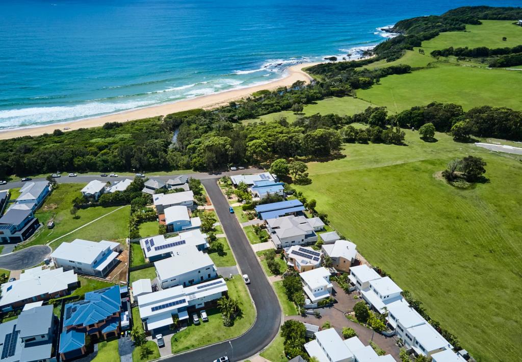 10/33-37 Emerald Dr, Diamond Beach, NSW 2430