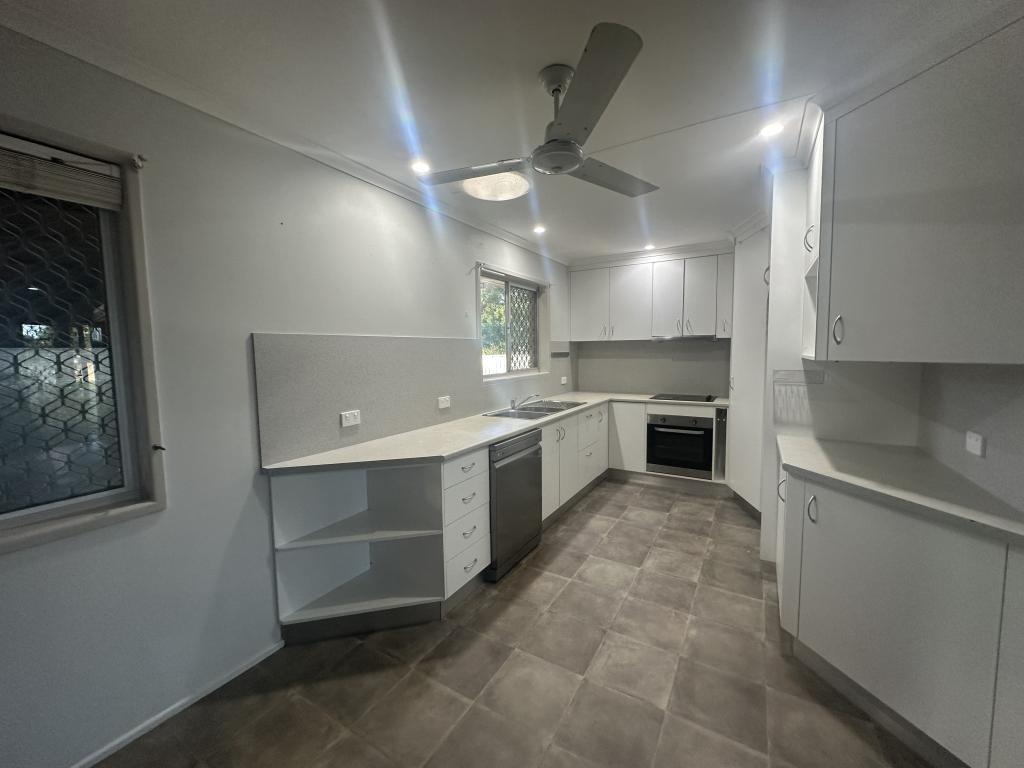 3 Cairnie St, Avenell Heights, QLD 4670