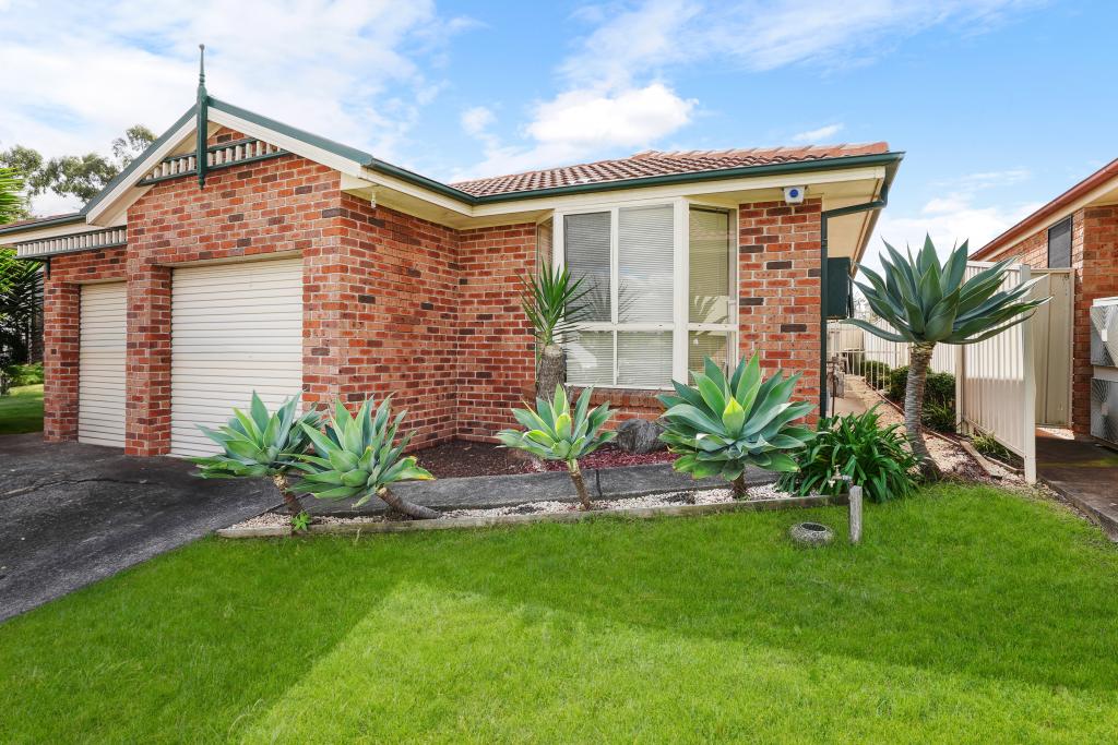 15b Mackenzie Pl, Kearns, NSW 2558