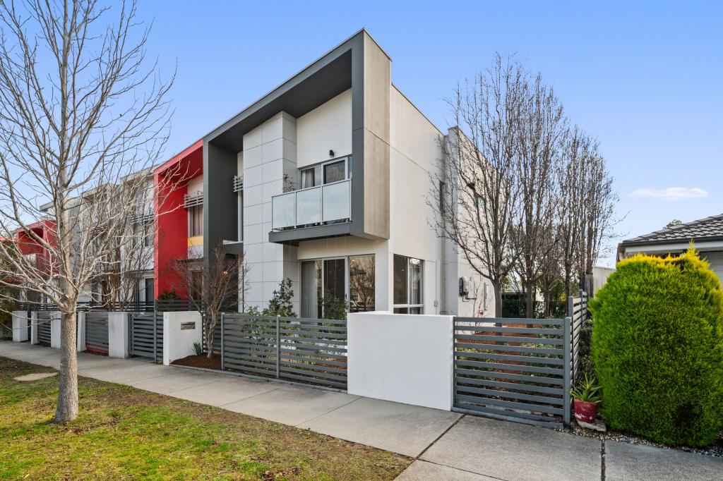 4 Quain St, Crace, ACT 2911