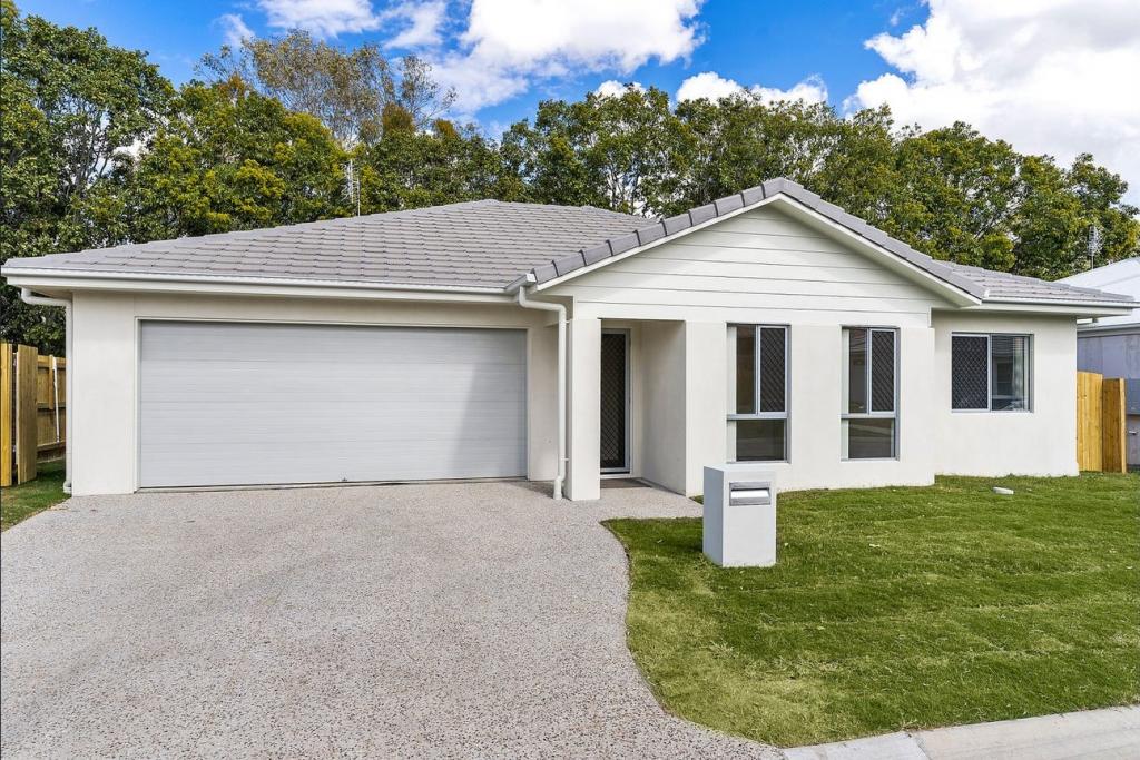 10 BIMBADEAN CCT, SOUTHSIDE, QLD 4570