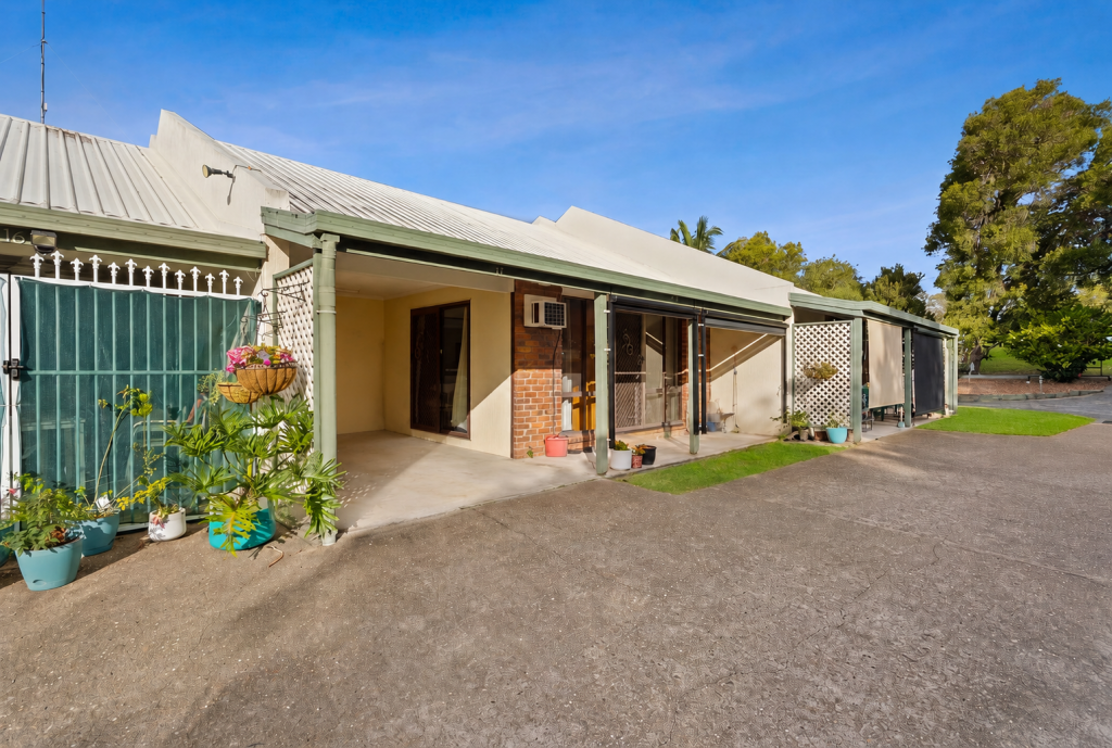 17/12 DENMANS CAMP RD, TORQUAY, QLD 4655