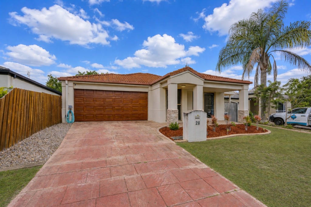 28 Harrow Pl, Arundel, QLD 4214