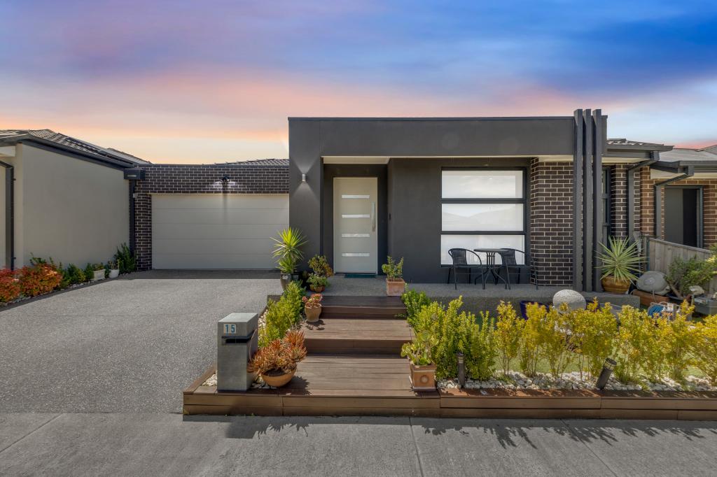 15 Clerkenwell St, Wollert, VIC 3750