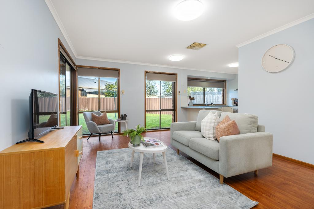 8 Ditmann Pl, Lavington, NSW 2641