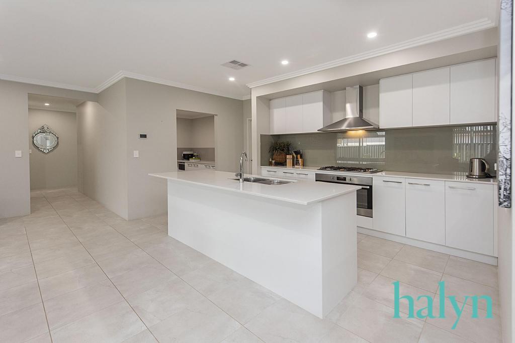 7 Tasman St, Bushmead, WA 6055