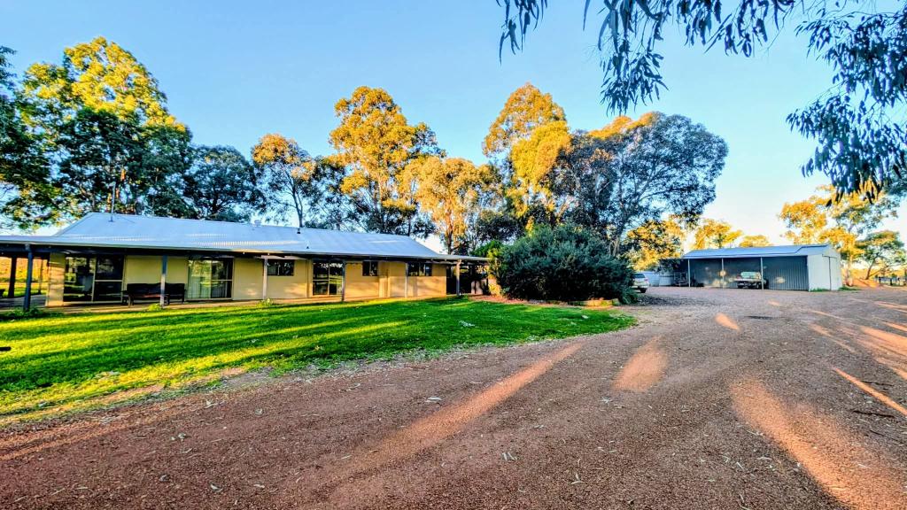 230 Duffy Rd, Bambun, WA 6503