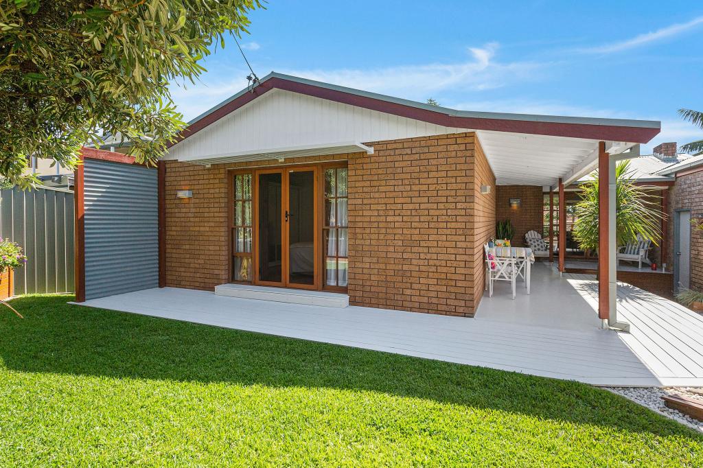 76 Little Lake Cres, Warilla, NSW 2528