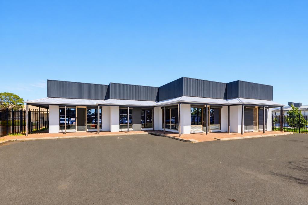 12 Chivell St, Elizabeth South, SA 5112